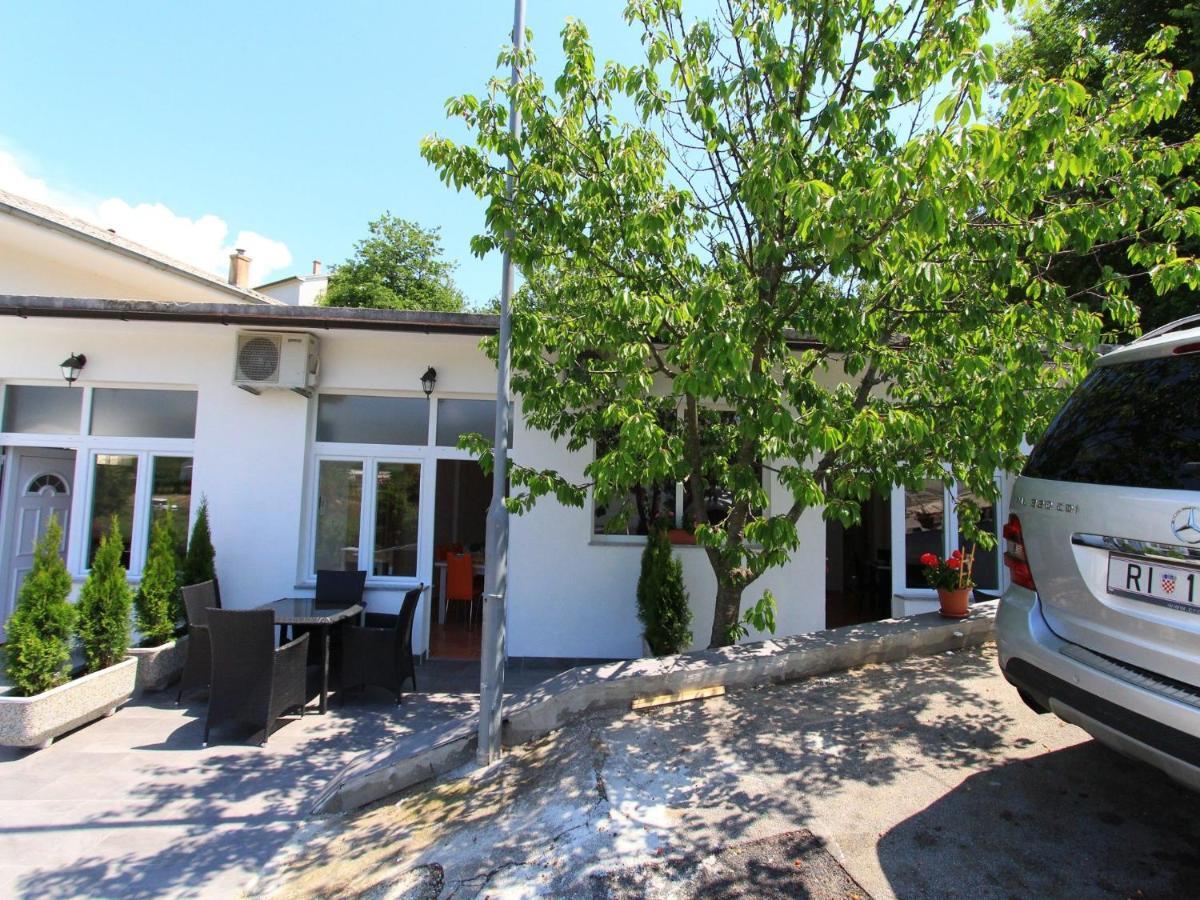 Apartments Nero Novi Vinodolski Ngoại thất bức ảnh