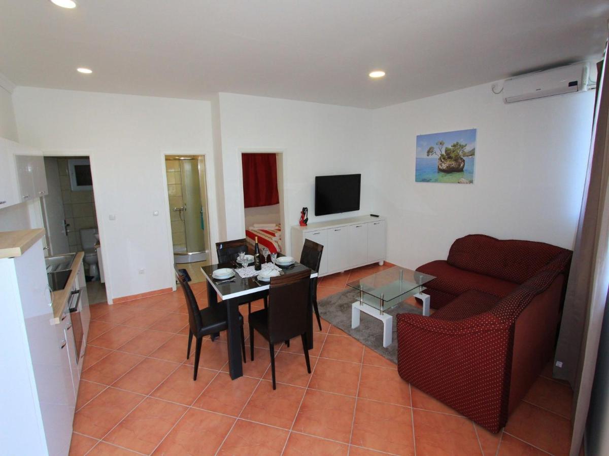 Apartments Nero Novi Vinodolski Ngoại thất bức ảnh